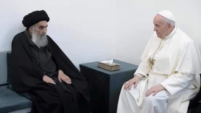 Inilah yang Dibicarakan saat Paus Fransiskus dan Pemimpin Syiah Bertemu (Foto Reuters)