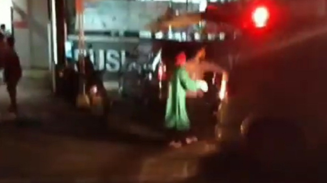 Video Detik-detik Evakuasi Korban Kecelakaan Maut di Sumedang (Foto Tangkap Layar Video Instagram)