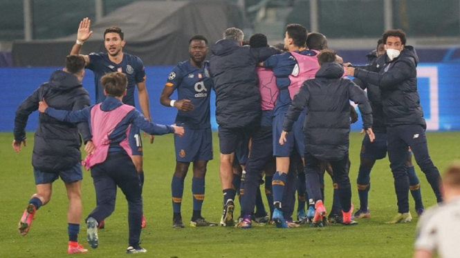 Juventus vs FC Porto 3-2 (3-3)