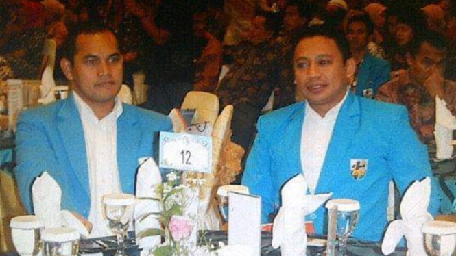 Terkait Kisruh di Tubuh KNPI, Ini Kata AYP, Ketua DPP KNPI Periode 2011-2014 (Foto Andi Yuslim Patawari Ketua DPP KNPI Periode 2011-2014 bersama Taufan, Ketum D