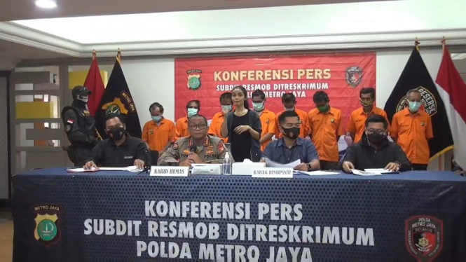 Kepala Bidang Humas Polda Metro Jaya Kombes Yusri Yunus saat konferensi pers kasus pencurian suku cadang 36 Bus TransJakarta, Rabu 17 Maret 2021. (ANTV Robin Fr