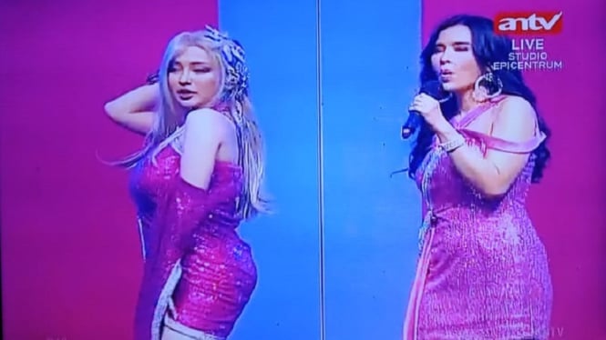 Duet Hot Cupi Cupita dan Maria Vania di Show Spektakuler Jejak Waktu ANTV