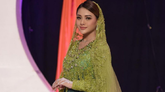 Jadi Omongan karena Tak Unggah Foto Krisdayanti, Aurel Geram (Foto: Instagram)