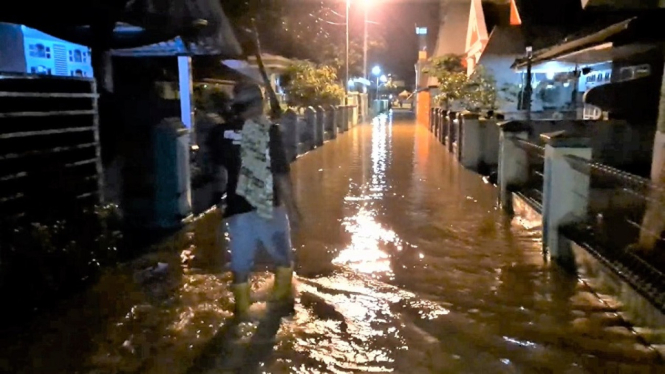 Malam Ini, Ratusan Rumah di Tasikmalaya Kebanjiran Hingga Setinggi 70 Cm