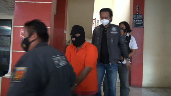 Seorang Anggota Reserse Narkotika Polres Jaksel Dibekuk Tim Buser Polsek Mampang