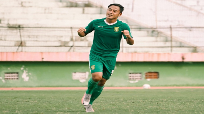 Persebaya vs Persik 2-1 dua gol Samsul Arif gol