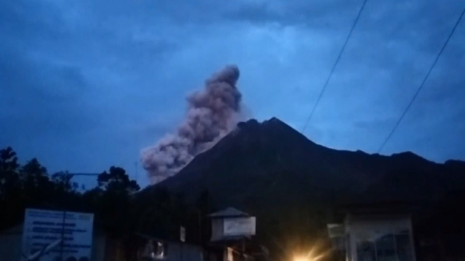 Gunung Merapi Erupsi Lagi, Lontarkan Awan Panas Sejauh 1.600 Km