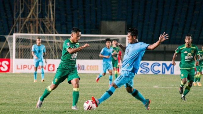 Persebaya vs Persela 0-0 Samsul Arif
