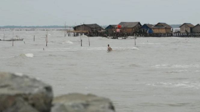 Warga Lembata NTT Mengungsi Gegara Air Laut Naik