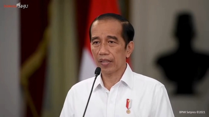 Presiden Jokowi Umumkan Reshuffle Kabinet Besok, Mensesneg: Tunggu Saja (Foto Instagram)