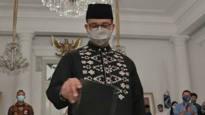 Gubernur DKI Anies Baswedan Ajak Warga Jakarta Shalat Idul Fitri di Rumah (Foto Instagram)