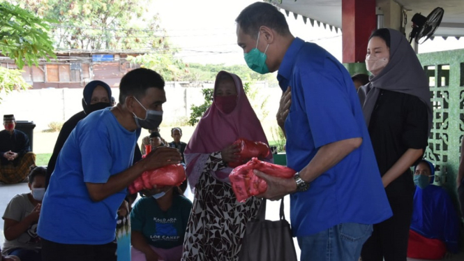 CMNP Bagikan 2340 Paket Sembako untuk Warga Terdampak Pandemi
