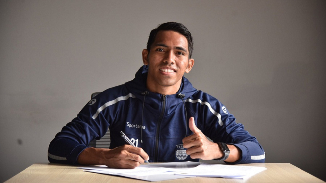 Frets Butuan tandatangani kontrak di Persib Bandung