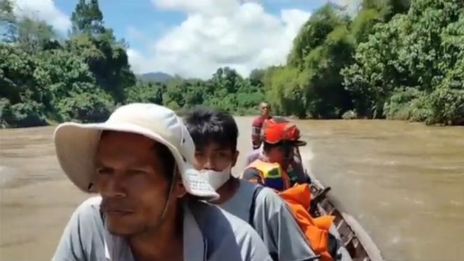 Nekat Mudik Dengan Perahu, Tiga Pemudik Asal Riau Tenggelam di Sungai