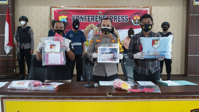 Polisi Tetapkan Ayah dan Ibu Serta 2 Dukun Jadi Tersangka Kasus Kematian Bocah Perempuan (Foto Humas Polres Temanggung)