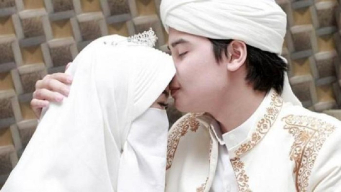 Mengejutkan, Rumah Tangga Putra Almarhum Ustaz Arifin Ilham Diambang Perceraian (Foto Instagram)