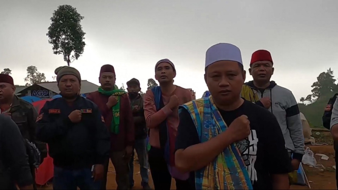 Uu Ruzhanul Ulum dan Ratusan Santri Jabar Nyanyikan Indonesia Raya, Tolak Islamophobia (Foto Istimewa)