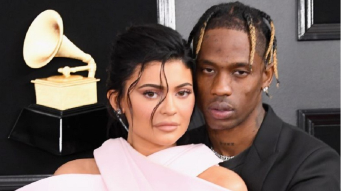 Teka-teki Hubungan Kylie Jenner dan Travis Scott Terungkap (Foto: Getty Images)