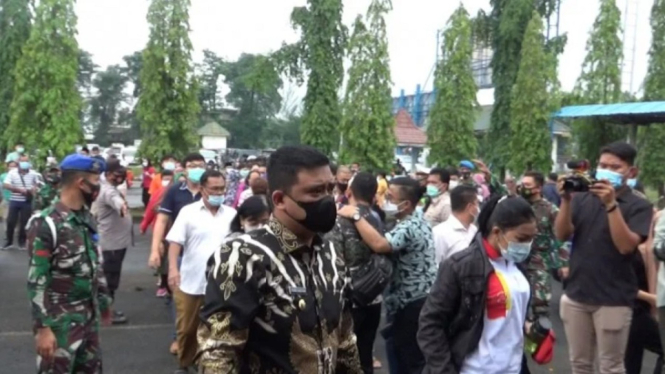 Kerumunan Massal Vaksinasi Covid-19 di Medan, Bobby Nasution Bilang Begini