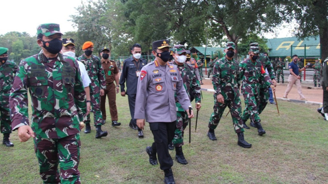 Panglima TNI dan Kapolri Ingatkan Forkompimda Waspadai Lonjakan Kasus Covid-19 (Foto Humas Polri)