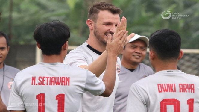 Bek Persija Jakarta asal Italia, Marco Motta kembali bergabung latihan di Sawangan