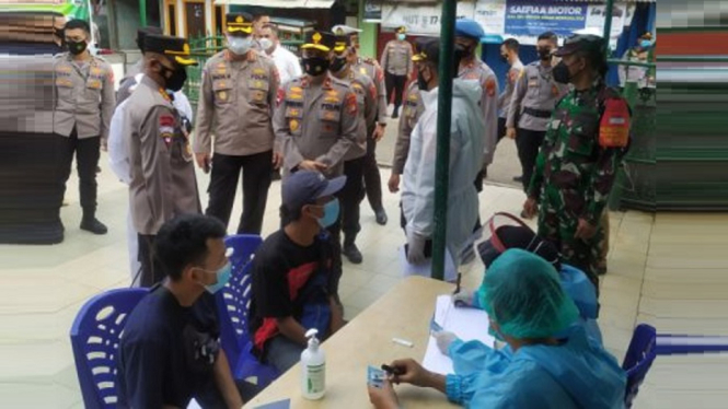 Ada 33 Warga Positif Covid-19, Warga Satu RT Di-lockcdown Polda Metro Jaya (Foto RRI)