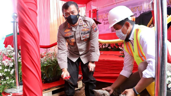 Kapolda Jateng Tinjau Vaksinasi di Sela Peresmian Rusun Asrama Brimob Srondol (Foto Humas Polda Jateng)