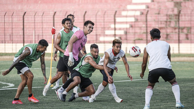 Pemain Bali United latihan akhir jelang vs Persib Bandung di Piala Menpora 2021