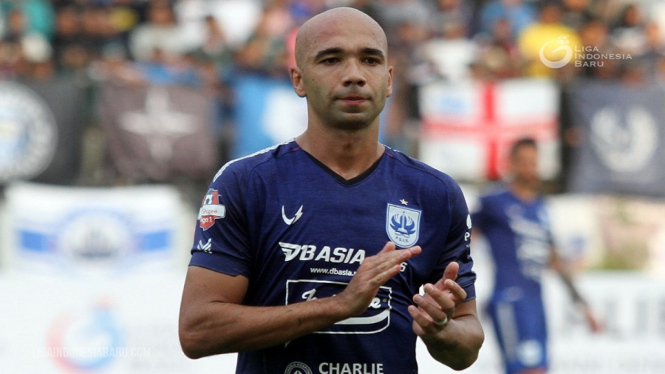 Tiba Di Indonesia, Bruno Silva Mendapat Vaksin Dosis Pertama