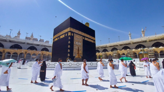 Ibadah Haji 2021, Sebagian Jamaah Haji Mulai Menjalani Tawaf Kedatangan (Foto Arab News)