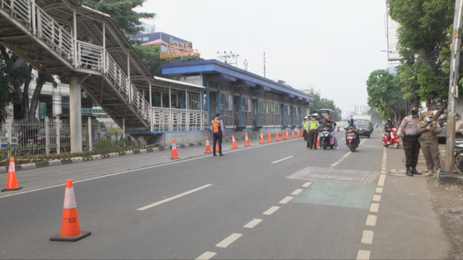 PPKM Diperpanjang, Begini Situasi Penyekatan di Mampang Jakarta Selatan (Foto ANTV-Yodya)