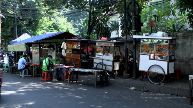 Tempat makan di kawasan Setiabudi, Jakarta Selatan. (ANTV/ Wisnu Tresna)