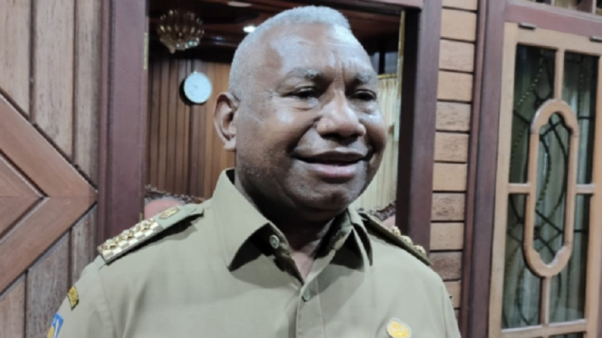 Gubernur Papua Barat Dikabarkan Meninggal Dunia Usai Divaksin Covid-19, Bupati Manokwari: Tidak Benar!