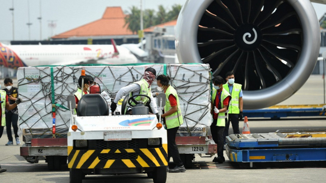 Indonesia Kedatangan 3,5 Juta Vaksin Moderna dan 620 Ribu Vaksin AstraZenecca (Foto KPCPEN)