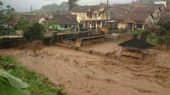 Satu Warga Ende NTT Meninggal Dunia Terseret Arus Banjir