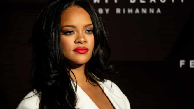 Dinobatkan Sebagai Wanita Terkaya Nomor 2 di Dunia, Ini Kata Rihanna (Foto Teh Guardian)