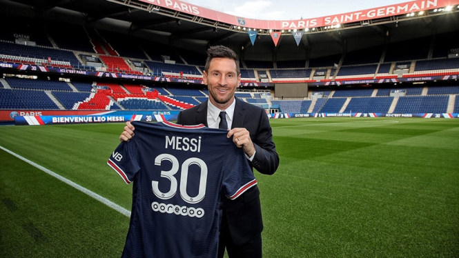Lionel Messi resmi gabung PSG kenakan nomor 30