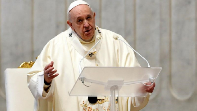 Paus Fransiskus Serukan Penduduk Dunia untuk Vaksin Demi Kebaikan Semua Pihak (Foto Reuters)