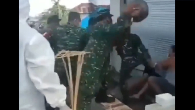 Video Viral Warga di Bali Dipukuli Anggota TNI, Ini Kata Dandim Buleleng (Foto Tangkap Layar Instagram)