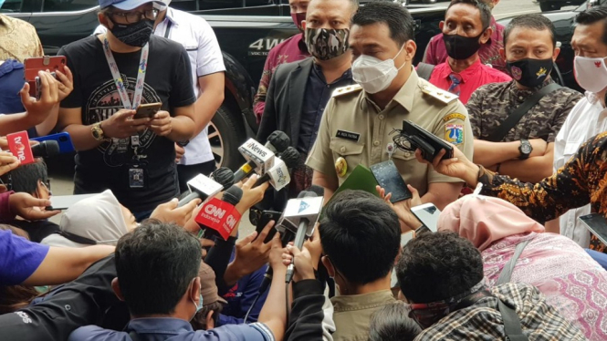 wagub dki jakarta datang ke polisi