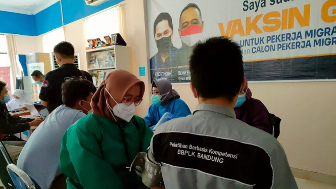 Hapus Stigma Sebagai Pembawa Virus, Negara Prioritaskan Vaksin Bagi PMI (Foto antvklik-Opih)