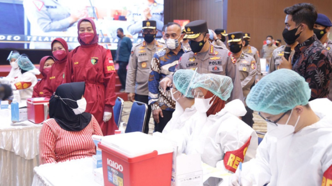 Kapolri Harap Sinergi dengan Mahasiswa untuk Akselerasi Vaksinasi Terus Berlanjut (Foto Humas Polri)