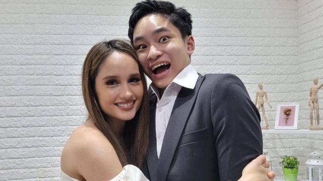Azka Corbuzier Pilih Naura Jadi Istrinya, Cinta Laura Kecewa (Foto: Instagram)