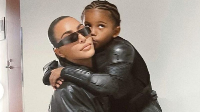 Saint West Patah Tulang Lengan, Kim Kardashian Menangis Seharian (Foto: Instagram)