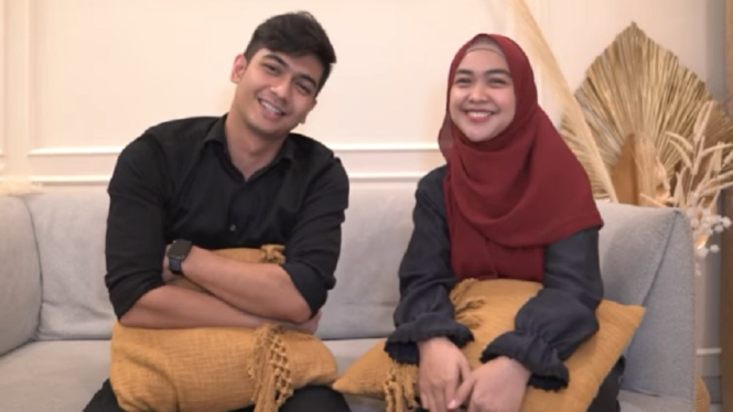 Chat Tak Dibalas padahal Ria Ricis Lagi Online, Teuku Ryan: Online Sama Siapa? (Youtube/Ricis Official)