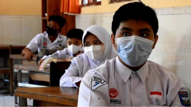 Pemda Diminta Percepat Penuntasan Vaksinasi Pendidik untuk Mendukung PTM Terbatas (Foto Dok. antvklik.com)