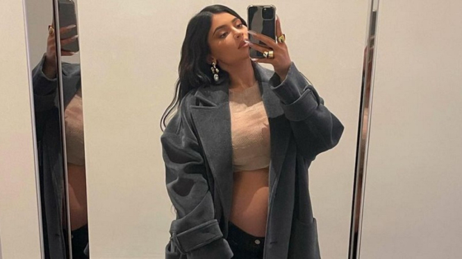 Gara-gara Foto Ini, Kylie Jenner Diduga Kasih Kode Hamil Bayi Laki-laki (Foto: Instagram)