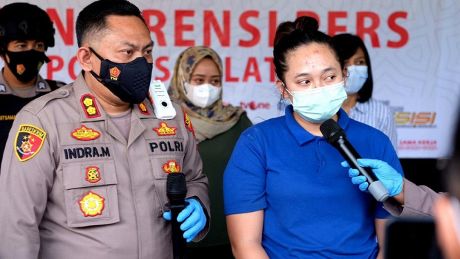 Diduga Terlibat Penipuan Arisan Online Rp4,6 Miliar, Wanita Cantik Ini Ditangkap Polisi (Foto Humas Polda Jawa Tengah)
