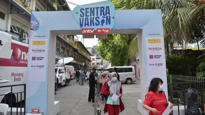 Sentra Vaksin ANTV - tvOne Tahap Kedua Diserbu Warga Tambora, Jakarta Barat (Foto ANTV)