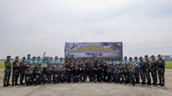 Latihan Acelerated Free Fall Brigif Para Raider 18Trisula Kostrad TA 2021 berakhir  (antv/Penkostrad)